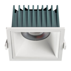 Светильник CICLONE QUAD 12W LED 923LM 36G БЕЛЫЙ 3000K IP65
